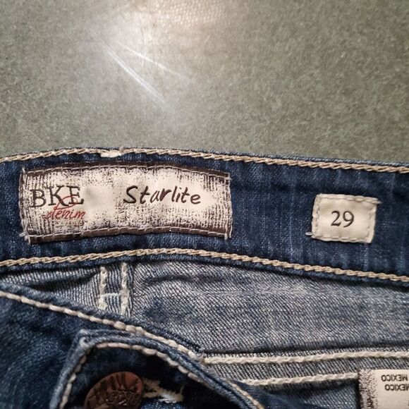 BKE Starlite Stretch Cropped Jean Sz 29 - Picture 5 of 5